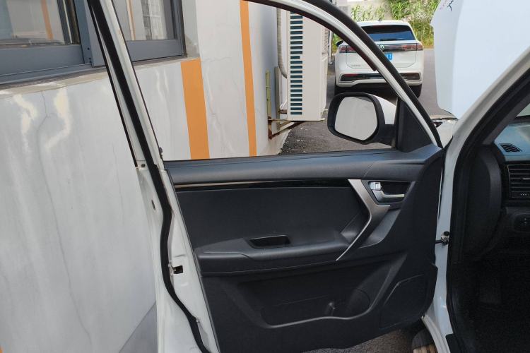 Used Chery Tiggo 3 2018 Classic Edition 1.6L CVT Comfort Model Interior 7