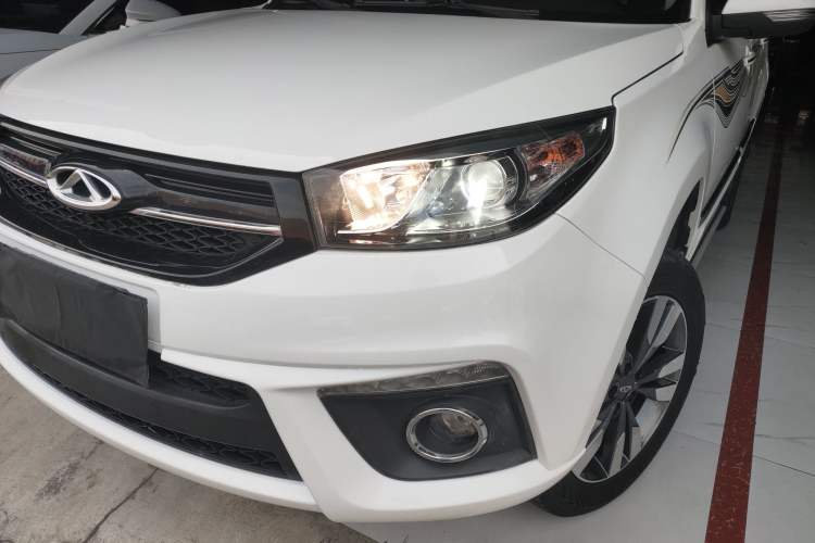 Used Chery Tiggo 3 2018 Classic Edition 1.6L Manual Elite Model Left Front Headlight