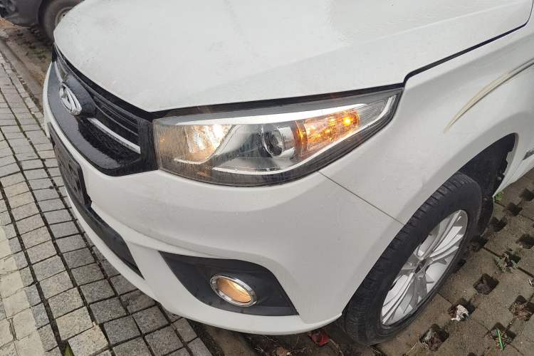 Used Chery Tiggo 3 2018 Classic Edition 1.6L Manual Comfort Model Left Front Headlight