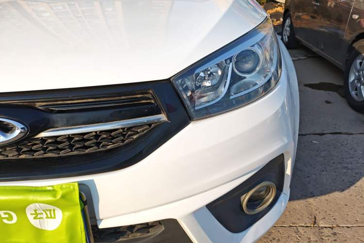 Used Chery Tiggo 3 2018 Classic Edition 1.6L Manual Comfort Model Left Front Headlight