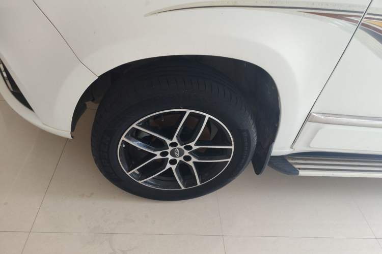 Used Chery Tiggo 3 2018 1.6L Manual Million Global Edition Left Front Wheel Hub