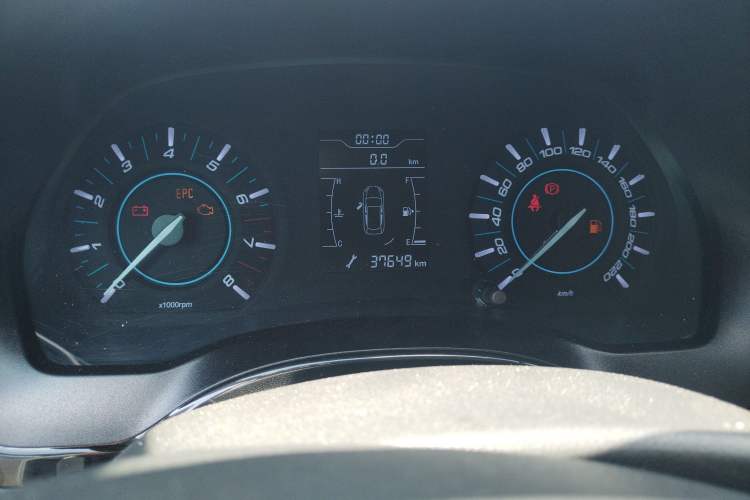 Used Chery Tiggo 3 2018 1.6L Manual Million Global Edition Odometer Close Up