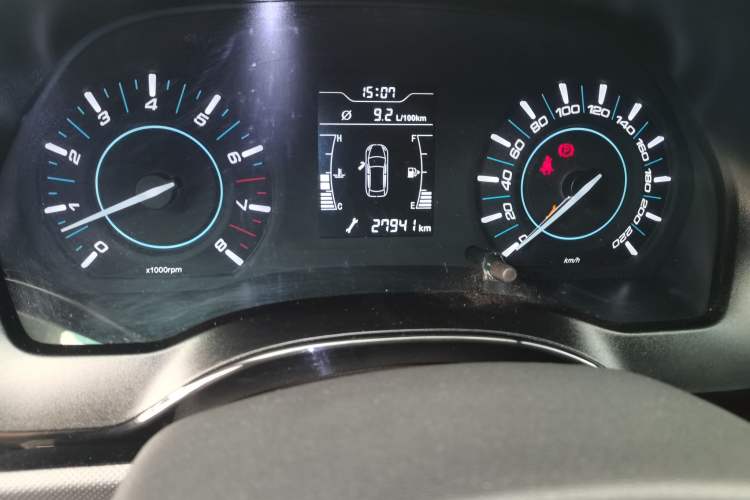 Used Chery Tiggo 3 2018 1.6L Manual Million Global Edition Odometer Close Up