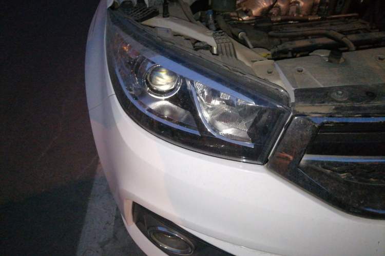 Used Chery Tiggo 3 2018 1.6L CVT Million Global Edition Right Front Headlight