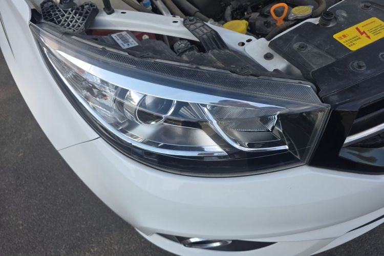 Used Chery Tiggo 3 2018 Classic Edition 1.6L Manual Comfort Model Right Front Headlight