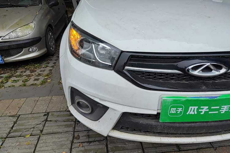 Used Chery Tiggo 3 2018 Classic Edition 1.6L Manual Comfort Model Right Front Headlight