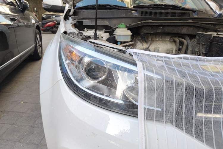 Used Chery Tiggo 3 2018 Classic Edition 1.6L Manual Comfort Model Right Front Headlight