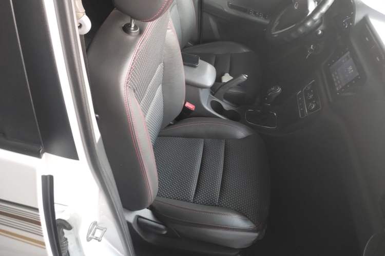 Used Chery Tiggo 3 2018 Classic Edition 1.6L Manual Elite Model Right Front Seat