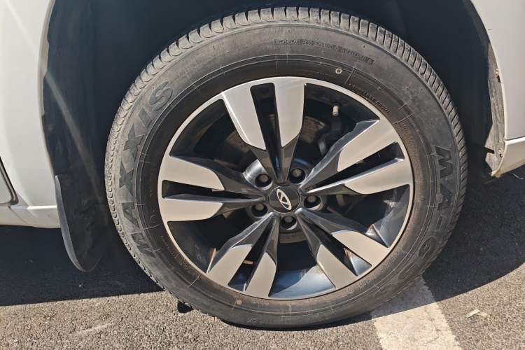 Used Chery Tiggo 3 2018 Classic Edition 1.6L CVT Elite Model Right Front Wheel Hub
