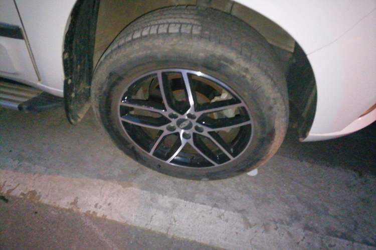 Used Chery Tiggo 3 2018 1.6L CVT Million Global Edition Right Front Wheel Hub