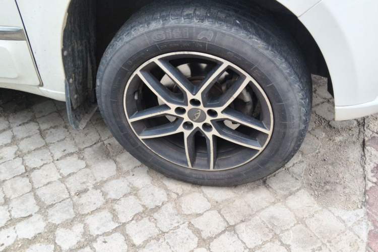 Used Chery Tiggo 3 2018 1.6L Manual Million Global Edition Right Front Wheel Hub