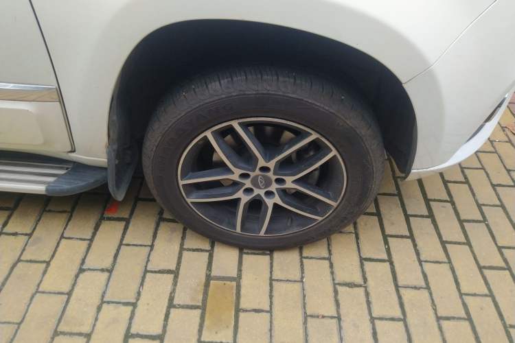 Used Chery Tiggo 3 2018 1.6L Manual Million Global Edition Right Front Wheel Hub