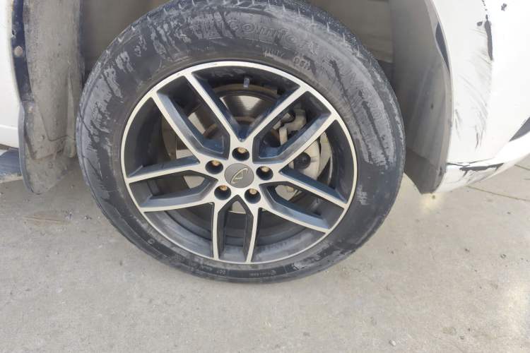Used Chery Tiggo 3 2018 1.6L Manual Million Global Edition Right Front Wheel Hub