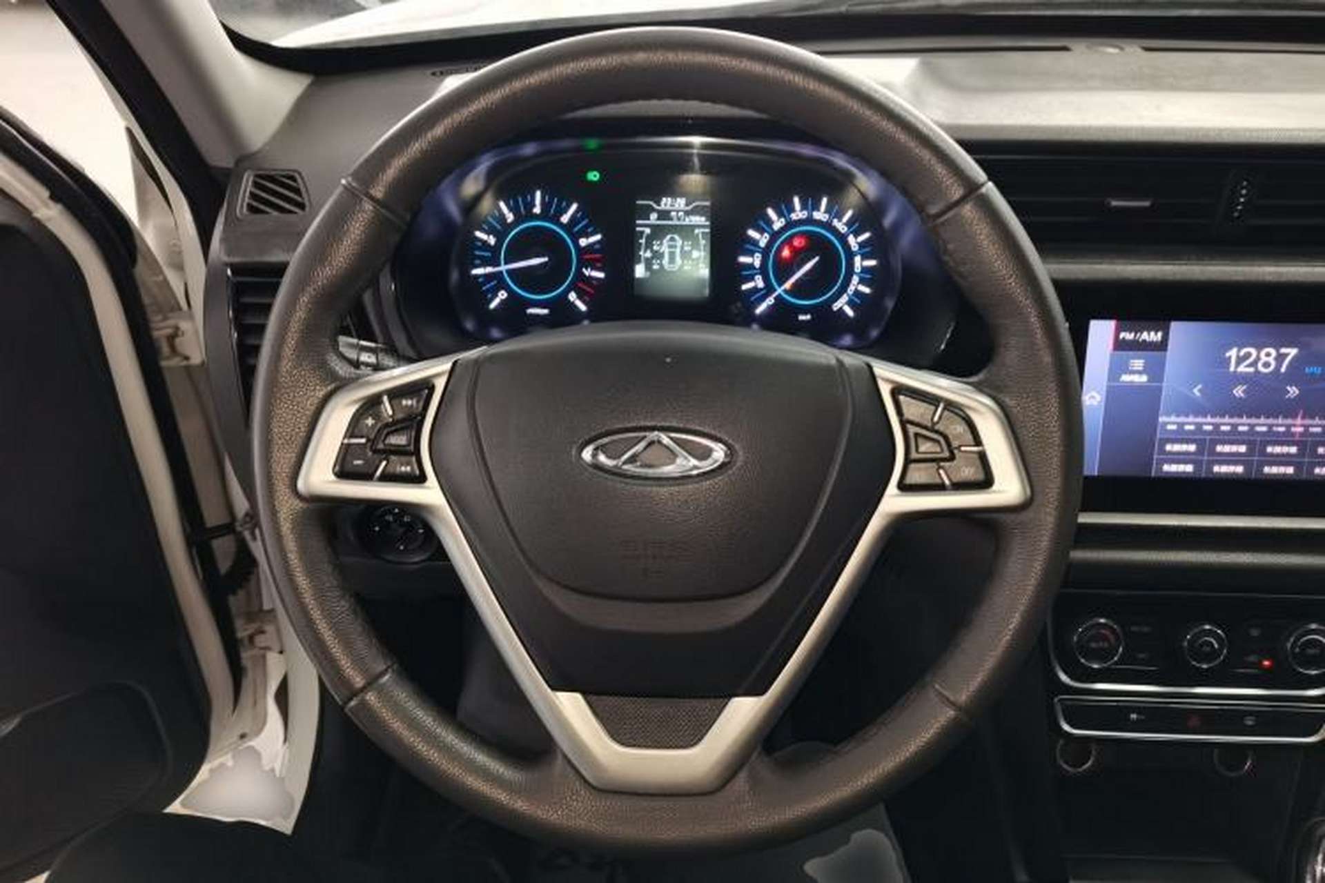 Used Chery Tiggo 3 2018 Classic Edition 1.6L Manual Luxury Model Steering Wheel