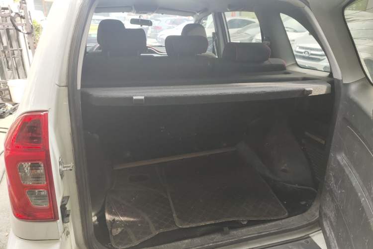 Used Chery Tiggo 3 2018 Classic Edition 1.6L Manual Comfort Model Trunk
