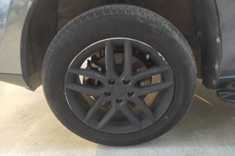 Used Chery Tiggo 3 2020 Million Global Edition 1.5L Manual Fashion Model Left Front Wheel Hub