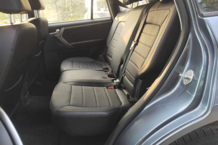 Used Chery Tiggo 3 2020 Million Global Edition 1.5L Manual Fashion Model Left Rear Seat