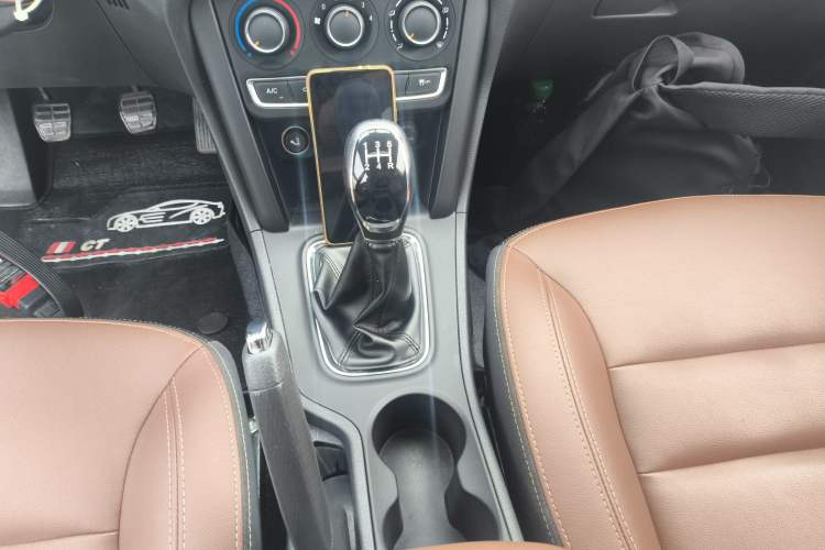 Used Chery Tiggo 3 2020 Million Global Edition 1.5L Manual Elite Model Gear Lever