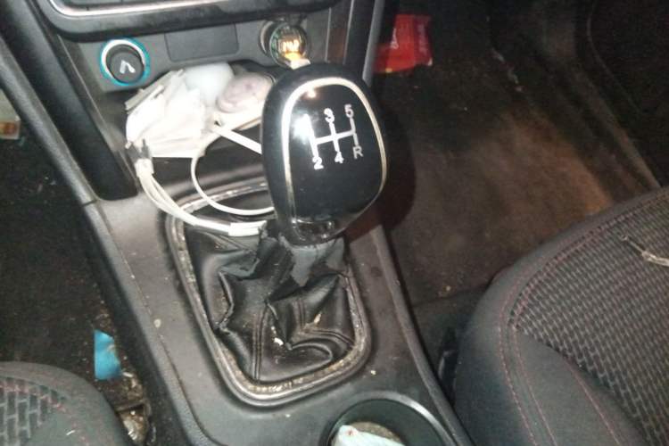 Used Chery Tiggo 3 2020 Million Global Edition 1.5L Manual Fashion Model Gear Lever