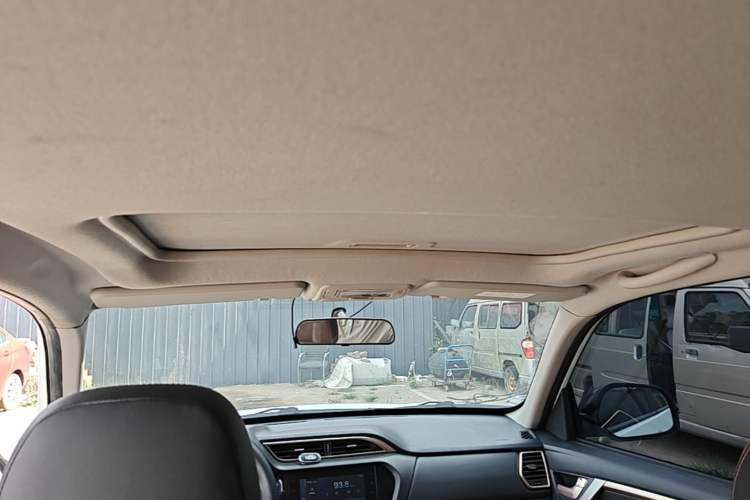 Used Chery Tiggo 3 2020 Million Global Edition 1.5L Manual Elite Model Headliner