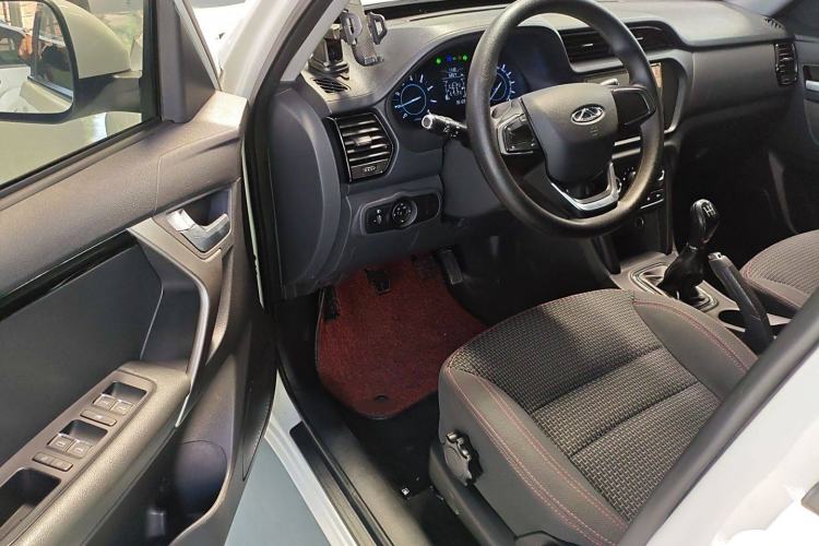 Used Chery Tiggo 3 2020 Million Global Edition 1.5L Manual Fashion Model Interior 3