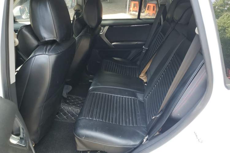 Used Chery Tiggo 3 2020 Million Global Edition 1.5L Manual Fashion Model Left Rear Seat