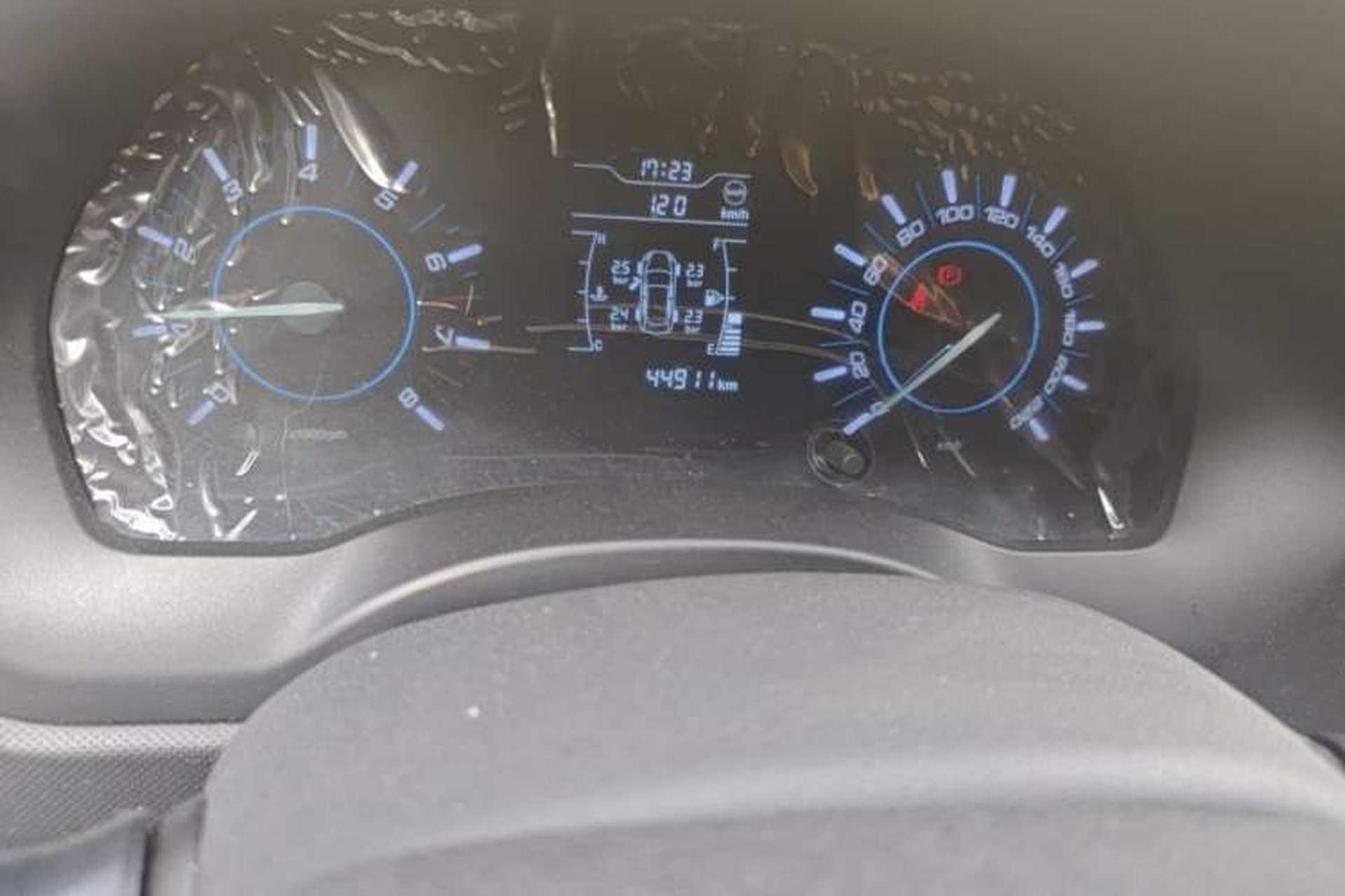 Used Chery Tiggo 3 2020 Million Global Edition 1.5L Manual Fashion Model Odometer Close Up