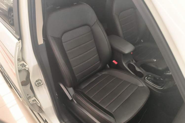 Used Chery Tiggo 3 2020 Million Global Edition 1.5T CVT Elite Model Right Front Seat