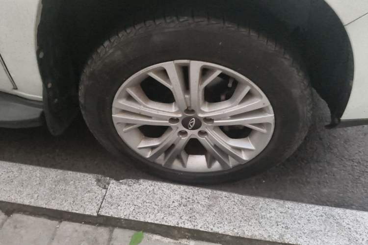Used Chery Tiggo 3 2020 Million Global Edition 1.5L Manual Fashion Model Right Front Wheel Hub