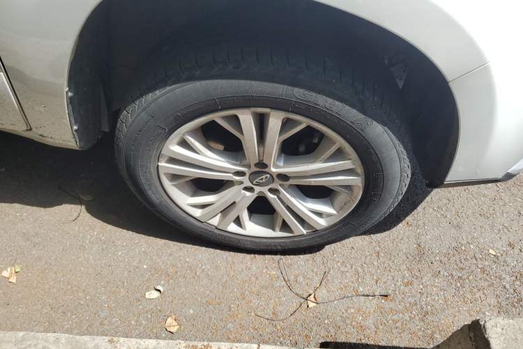 Used Chery Tiggo 3 2020 Million Global Edition 1.5L Manual Fashion Model Right Front Wheel Hub
