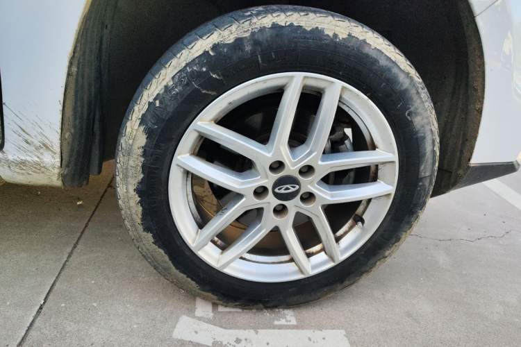 Used Chery Tiggo 3 2020 Million Global Edition 1.5L Manual Fashion Model Right Front Wheel Hub