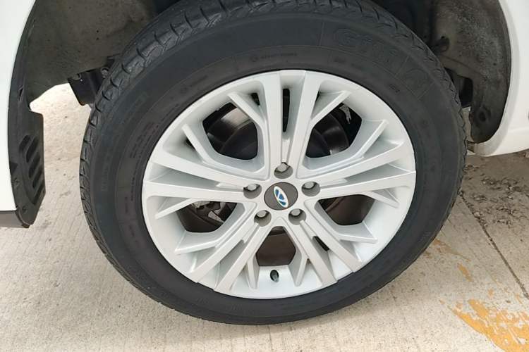 Used Chery Tiggo 3 2020 Million Global Edition 1.5L Manual Fashion Model Right Rear Wheel Hub