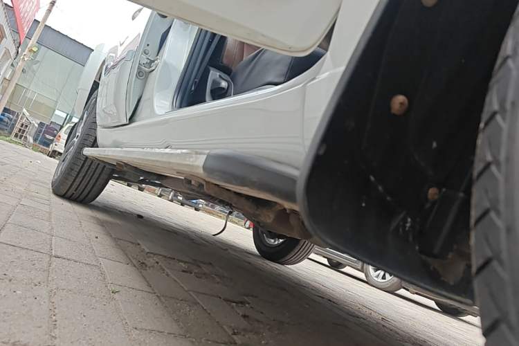 Used Chery Tiggo 3 2020 Million Global Edition 1.5L Manual Elite Model Right Side Sill