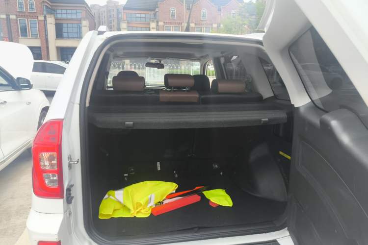 Used Chery Tiggo 3 2020 Million Global Edition 1.5L Manual Elite Model Trunk