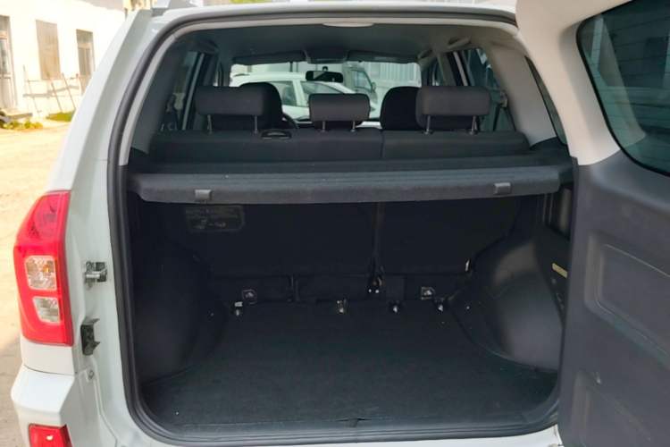 Used Chery Tiggo 3 2020 Million Global Edition 1.5L Manual Fashion Model Trunk