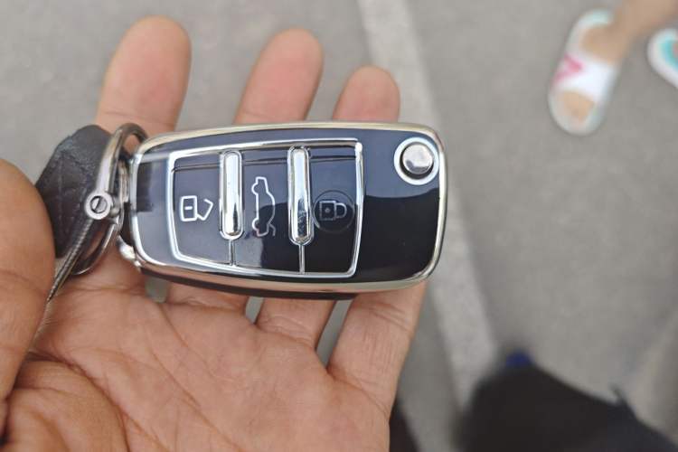 Used Chery Tiggo 3 2020 Million Global Edition 1.5L Manual Fashion Model Vehicle Key