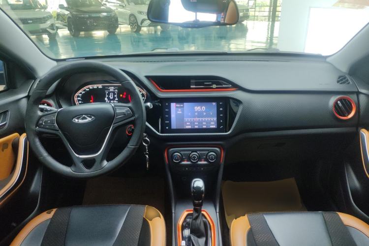 Used Chery Tiggo 3X 2017 1.5L Automatic Fashion Edition Center Console