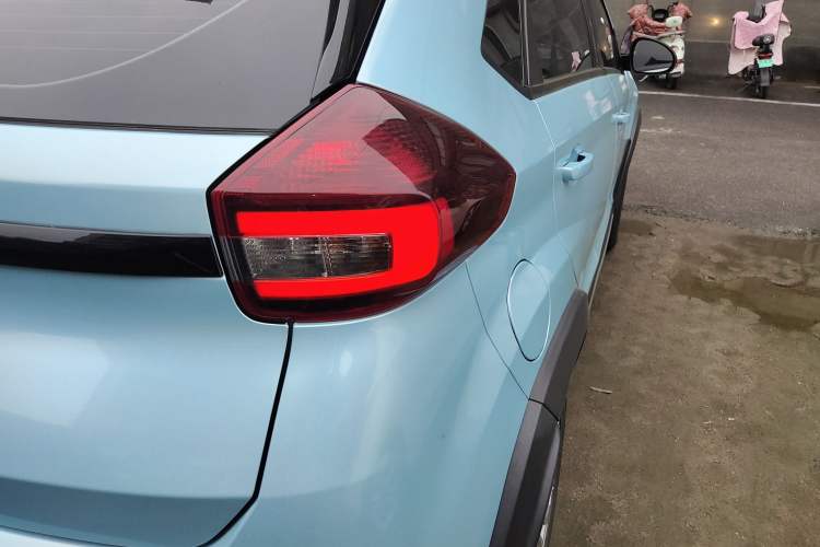 Used Chery Tiggo 3X 2021 Facelifted PLUS 1.5L CVT "Pukua" Red Jujube Edition Type I Right Rear Taillight