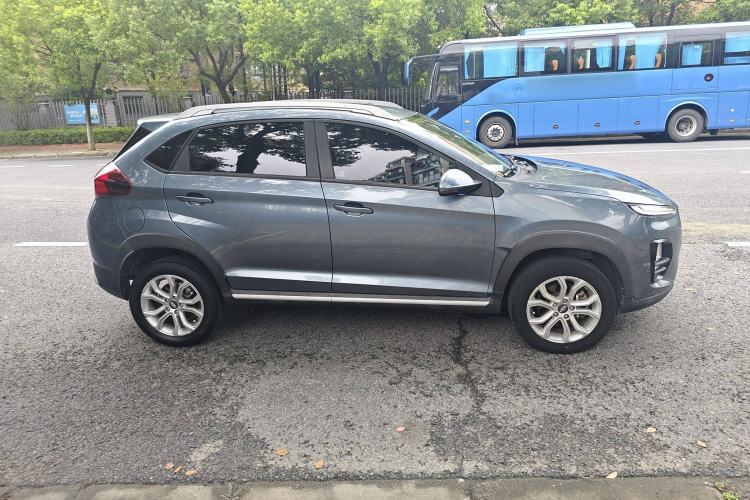 Used Chery Tiggo 3X 2021 PLUS 1.5L CVT Thrilling Red Date Edition Exterior 5