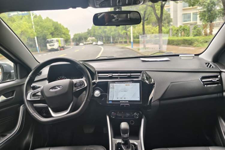 Used Chery Tiggo 3X 2021 PLUS 1.5L CVT Thrilling Red Date Edition Interior 3