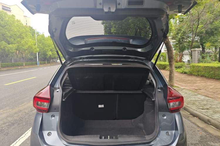 Used Chery Tiggo 3X 2021 PLUS 1.5L CVT Thrilling Red Date Edition Trunk
