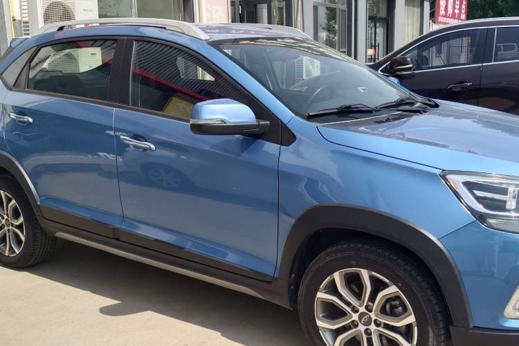 Used Chery Tiggo 3X 2017 1.5L Automatic Fashion Edition Exterior 2