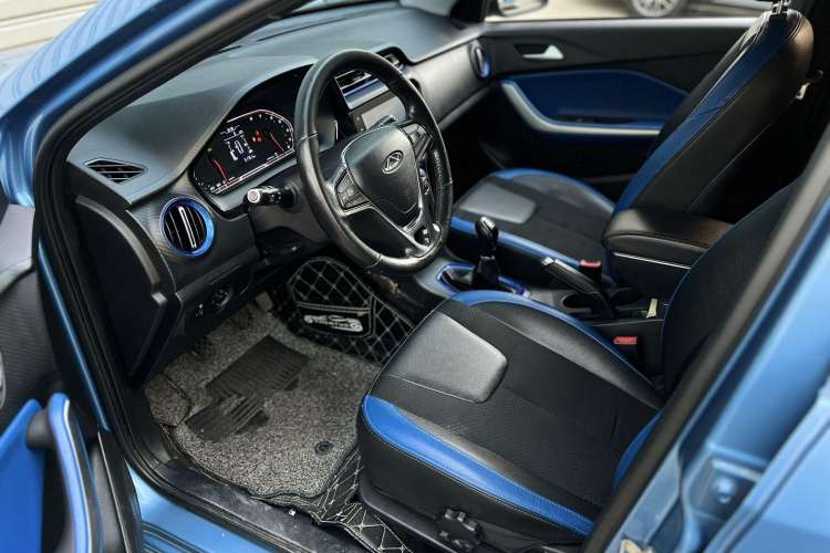 Used Chery Tiggo 3X 2017 1.5L Manual Fashion Edition Interior 5