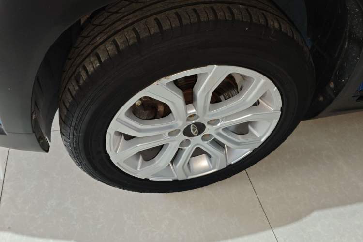 Used Chery Tiggo 3X 2017 1.5L Automatic Urban Edition Left Front Wheel Hub