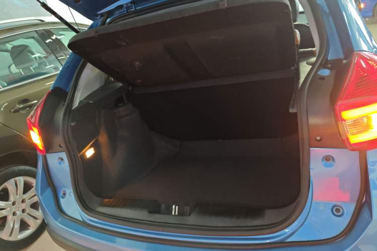 Used Chery Tiggo 3X 2017 1.5L Automatic Urban Edition Trunk