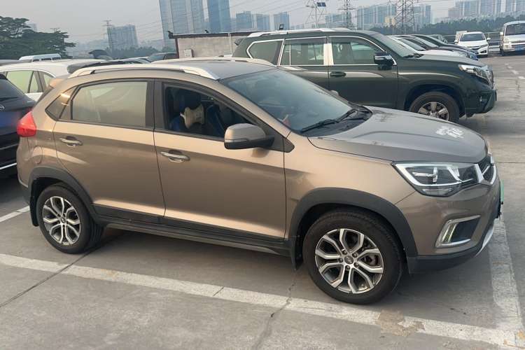Used Chery Tiggo 3X 2017 1.5L Manual Fashion Edition Exterior 2