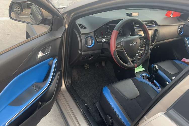 Used Chery Tiggo 3X 2017 1.5L Manual Fashion Edition Interior 2