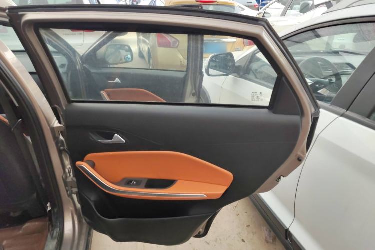 Used Chery Tiggo 3X 2017 1.5L Automatic Fashion Edition Interior 6
