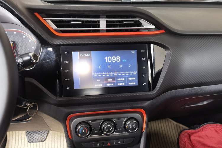 Used Chery Tiggo 3X 2017 1.5L Automatic Fashion Edition Audio And AC Panel