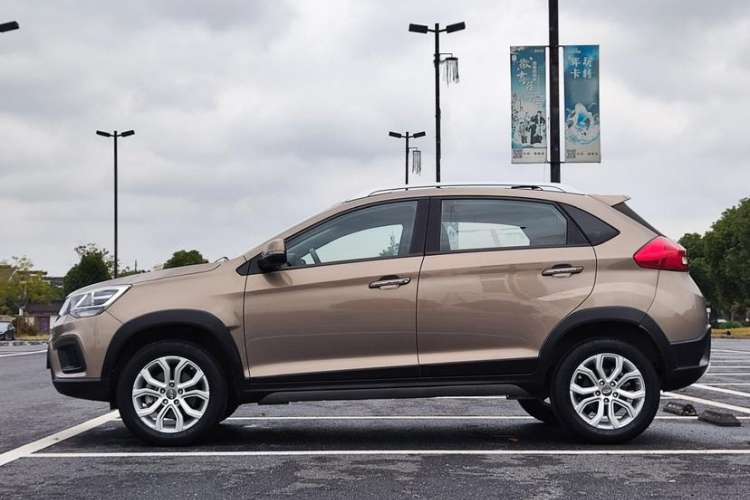 Used Chery Tiggo 3X 2017 1.5L Manual Fashion Edition Exterior 3